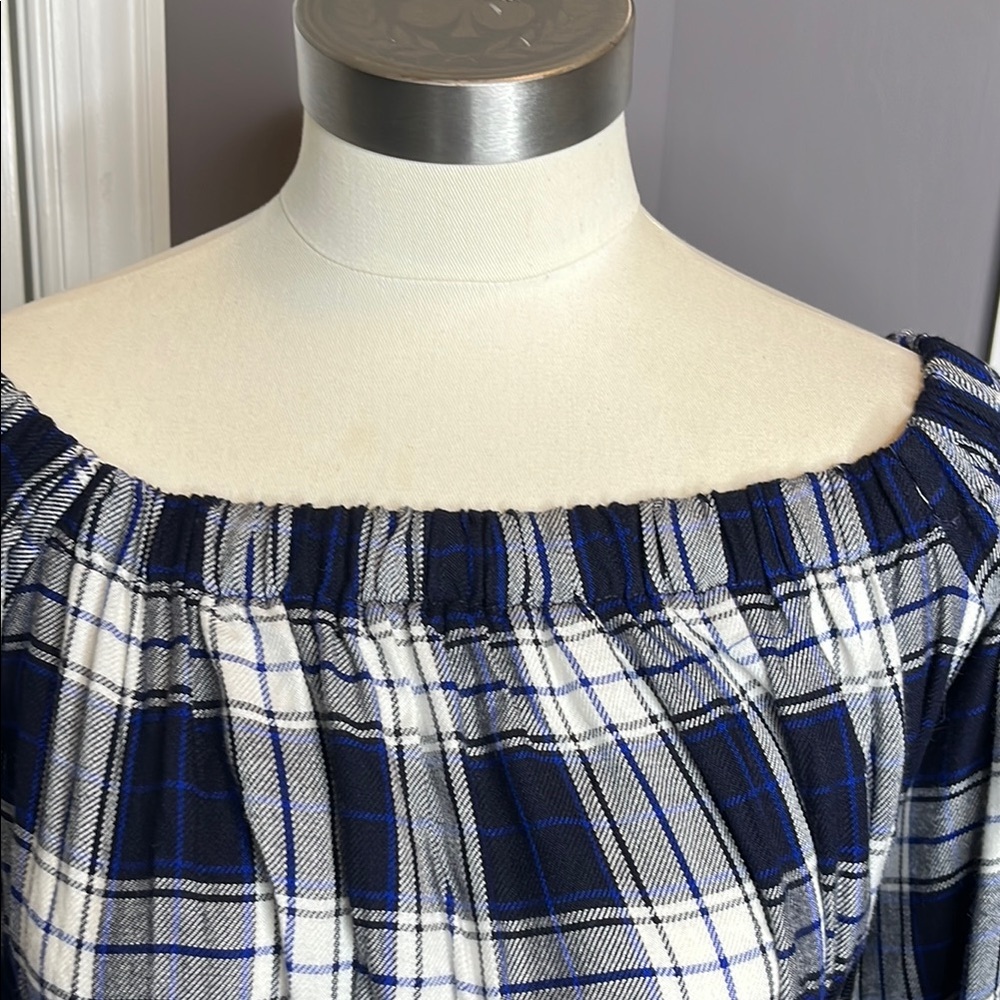 Venus Blue and White Peplum Blouse with Puff Sleeves - Picture 4 of 5